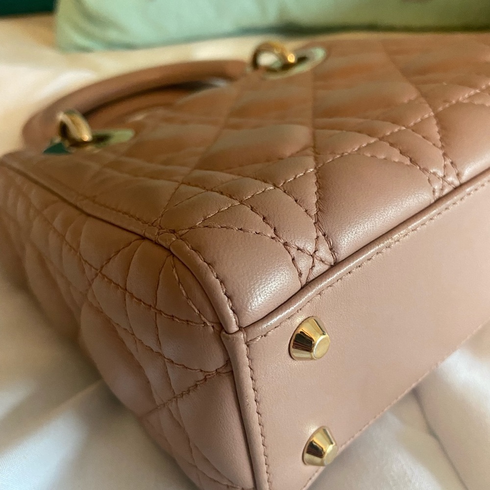 Mini Lady Dior - Picture 9 of 16